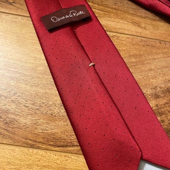 ❤️ Oscar de la Renta Necktie - Picture 5 of 5